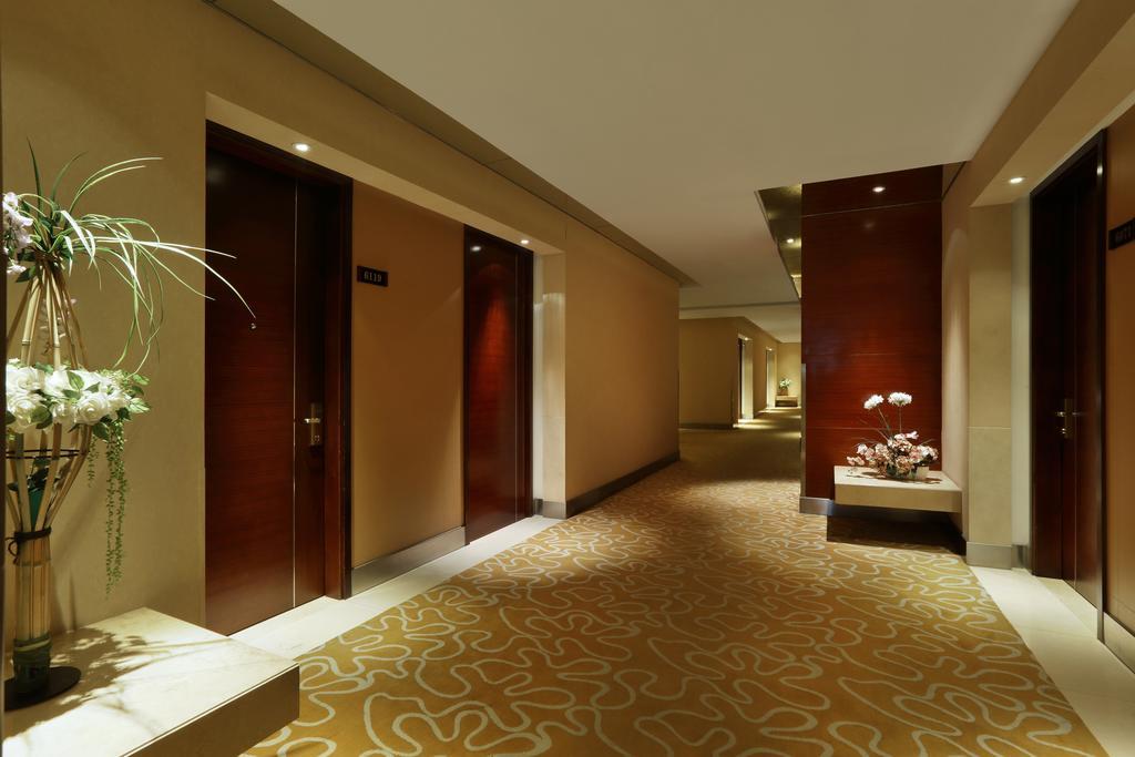 Shenzhen Caa Holy Sun Hotel, Luohu Railway Station Exterior photo